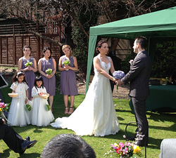 泰晤士河畔的西式花園婚禮